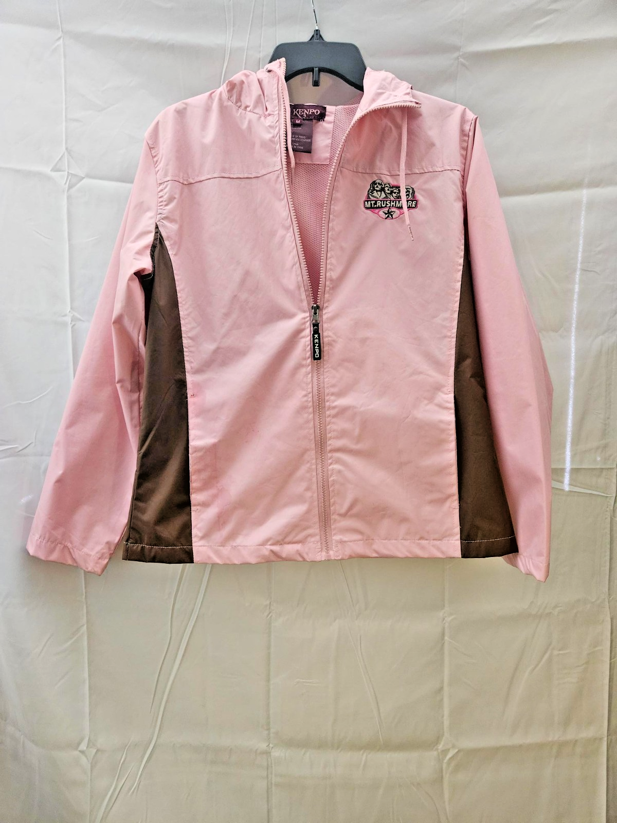 Women's Size Medium KENPRO brand Mount Rushmore Logo Rain/Shine Jacket