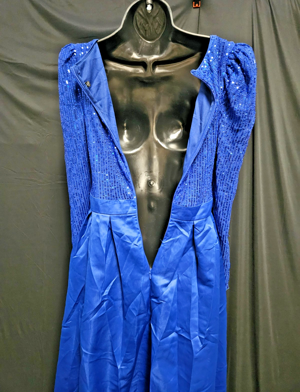 WOMEN'S SZ SM LONG SLEEVE DK BLUE, SEQUINE,ROUCHED,FULLSKIRT EVENING GOWN NWOT