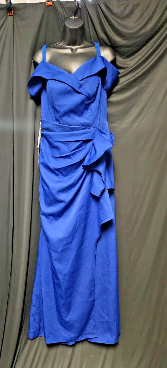 BEAUTIFUL BLUE MATTE SATIN OFF THE SHOULDER EVENING GOWN PROM/FORMAL SIZE 10/12