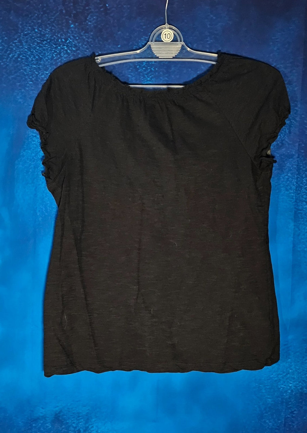 WOMEN'S MEDIUM ST JOHN'S BAY BLACK & GOLD BLOUSE