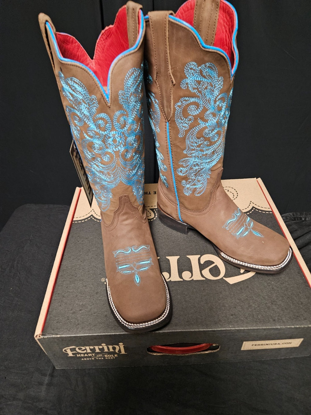 Ferrini Women's Ella Cross Western Boot - Broad Square Toe - 8109310 7B