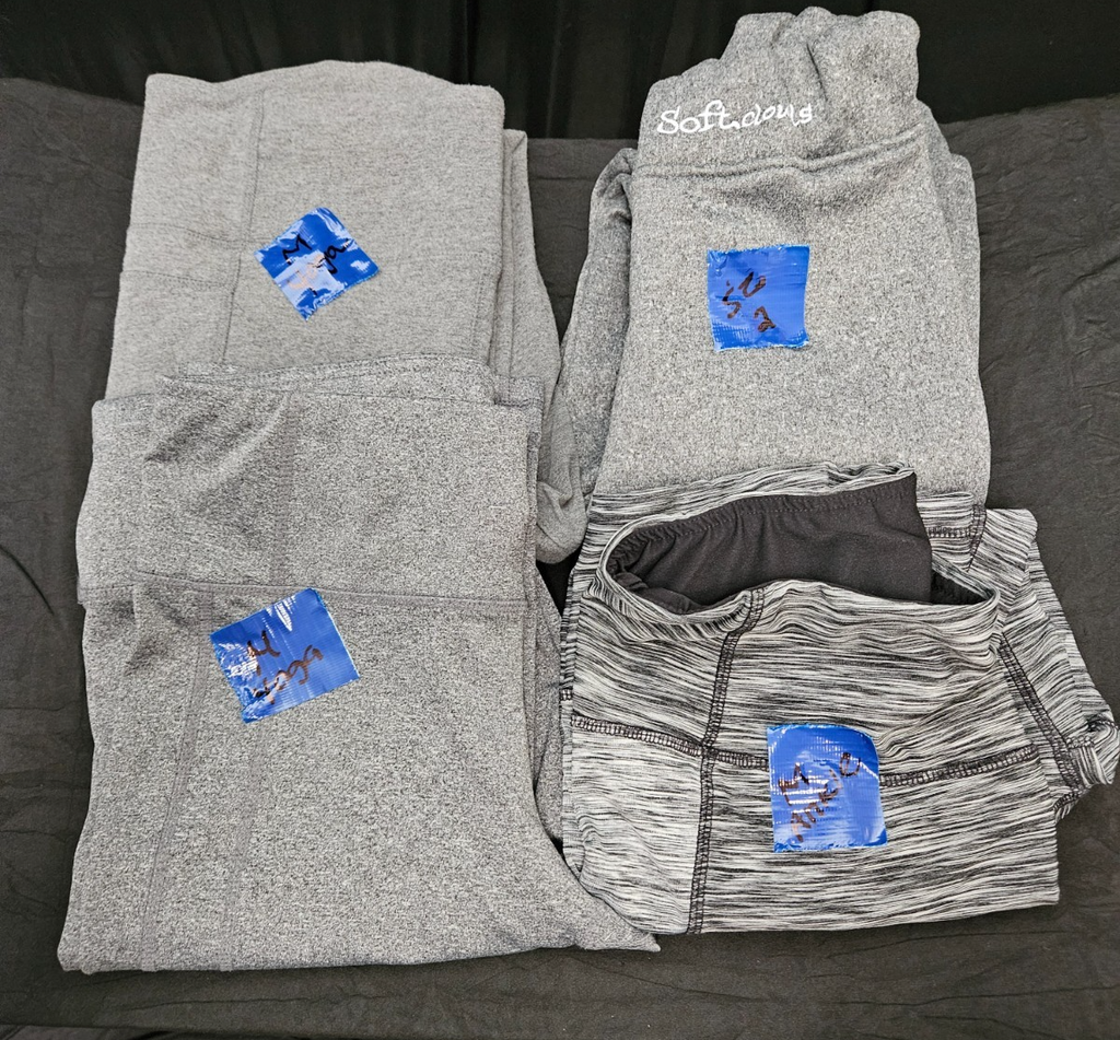 WOMEN'S 4 pr LEGGING BUNDLE SIZE XS, MEDIUM ANKLE, FLARE, YOGA GOOD SHAPE!