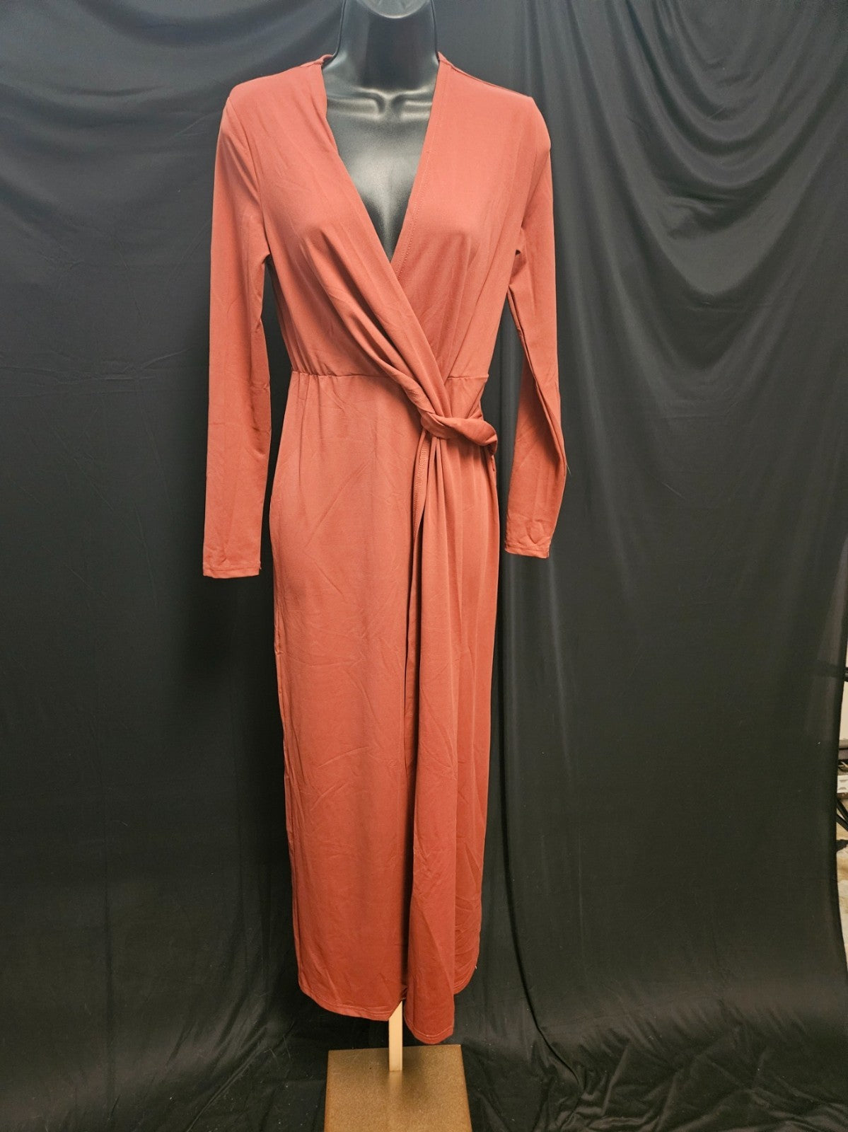 HALARA SIZE XS MAXI TIE DRESS RUST COLOR LONG SLEEVE NWT