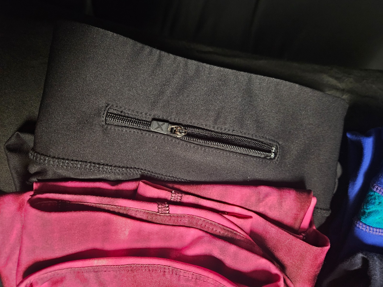 WOMEN'S SIZE S,M,L ACTIVE CAPRI LEGGING BUNDLE