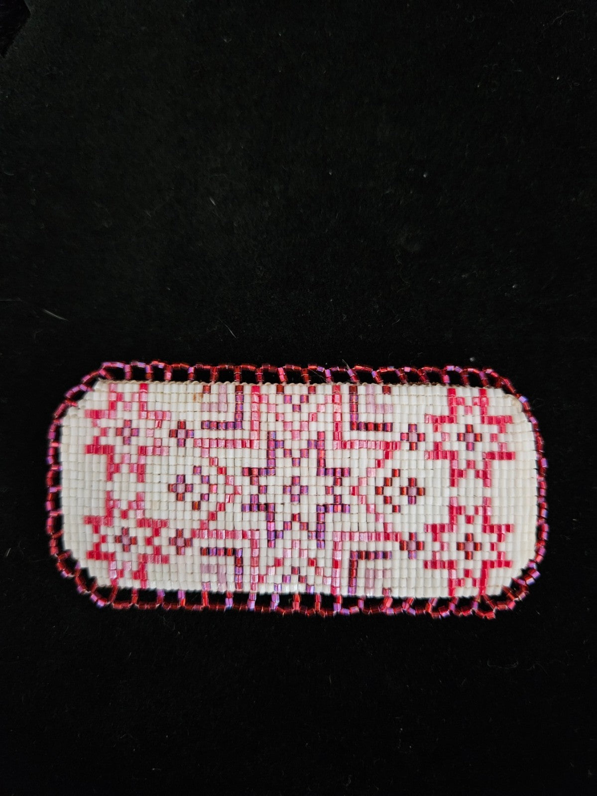 NATIVE AMERICAN NAVAJO PINK/WHITE/ RED LOOMED GLASS BEADS ON LEATHER BARRETTE