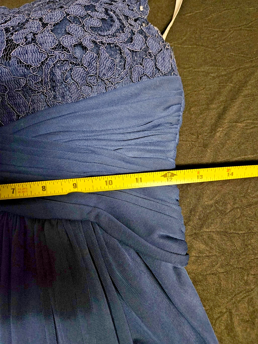 DAVID'S BRIDAL SZ 2 USEDFORMAL GOWN /BRIDESMAIDS/PROM LACE BODICE, RUCHING NAVY