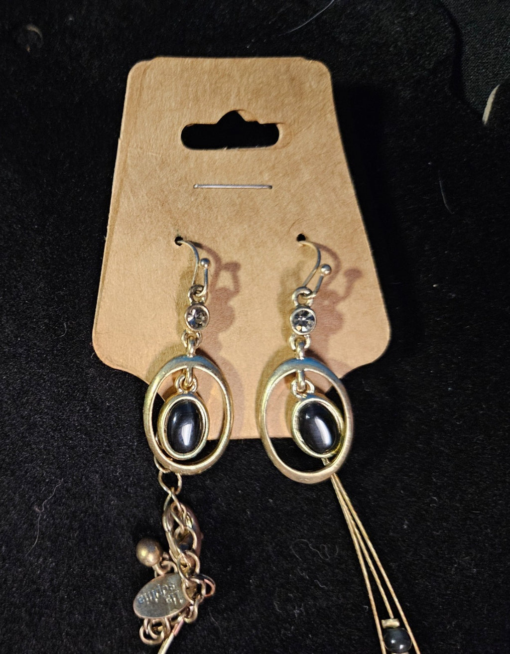 WOMEN'S NECKLACE SET TRIPLE WIRE YELLOW GOLD FILL OVER STAINLESS W/ONYX ACCENT