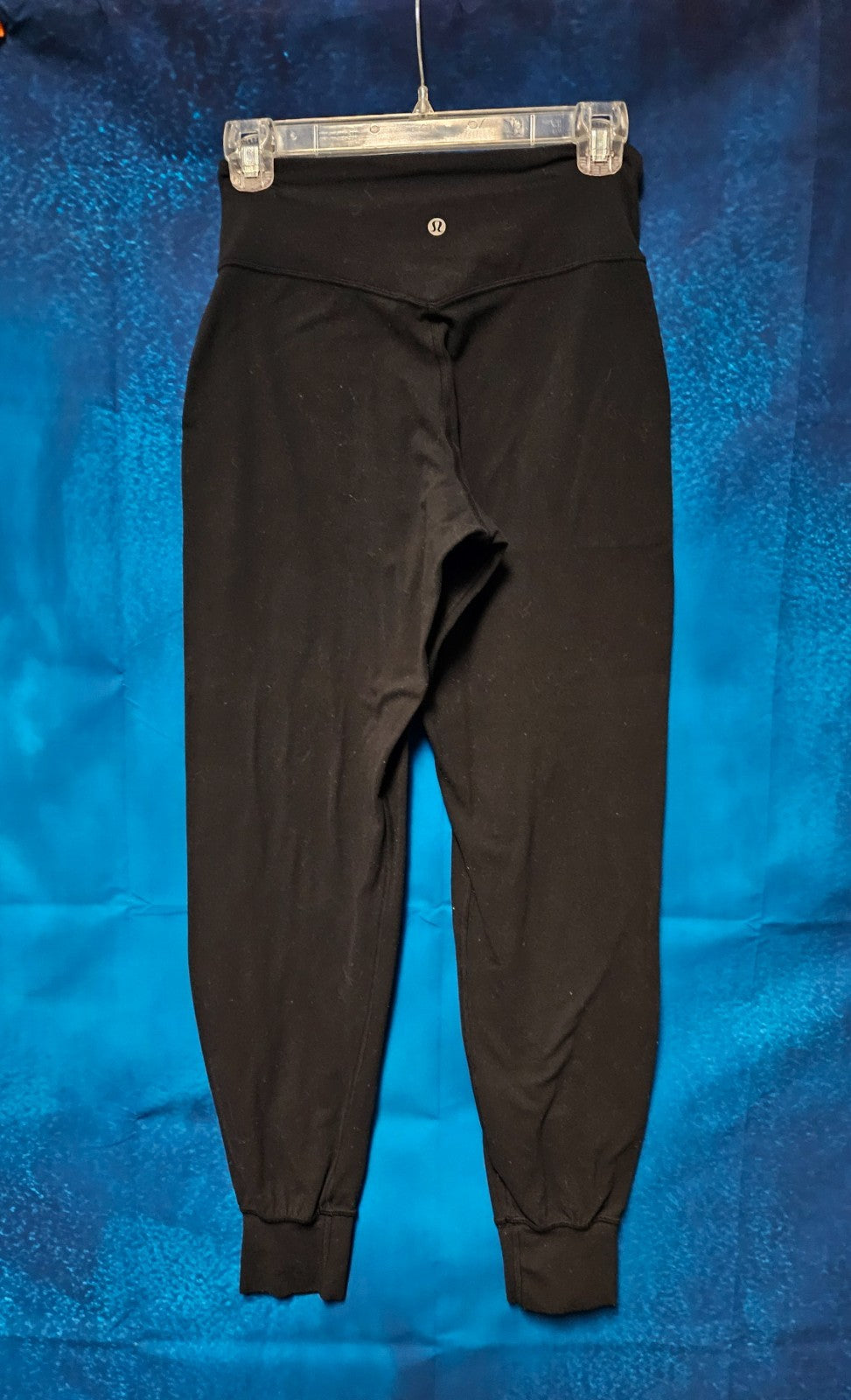 LULULEMON Black Jogger Sz. 4 IN GREAT CONDITION
