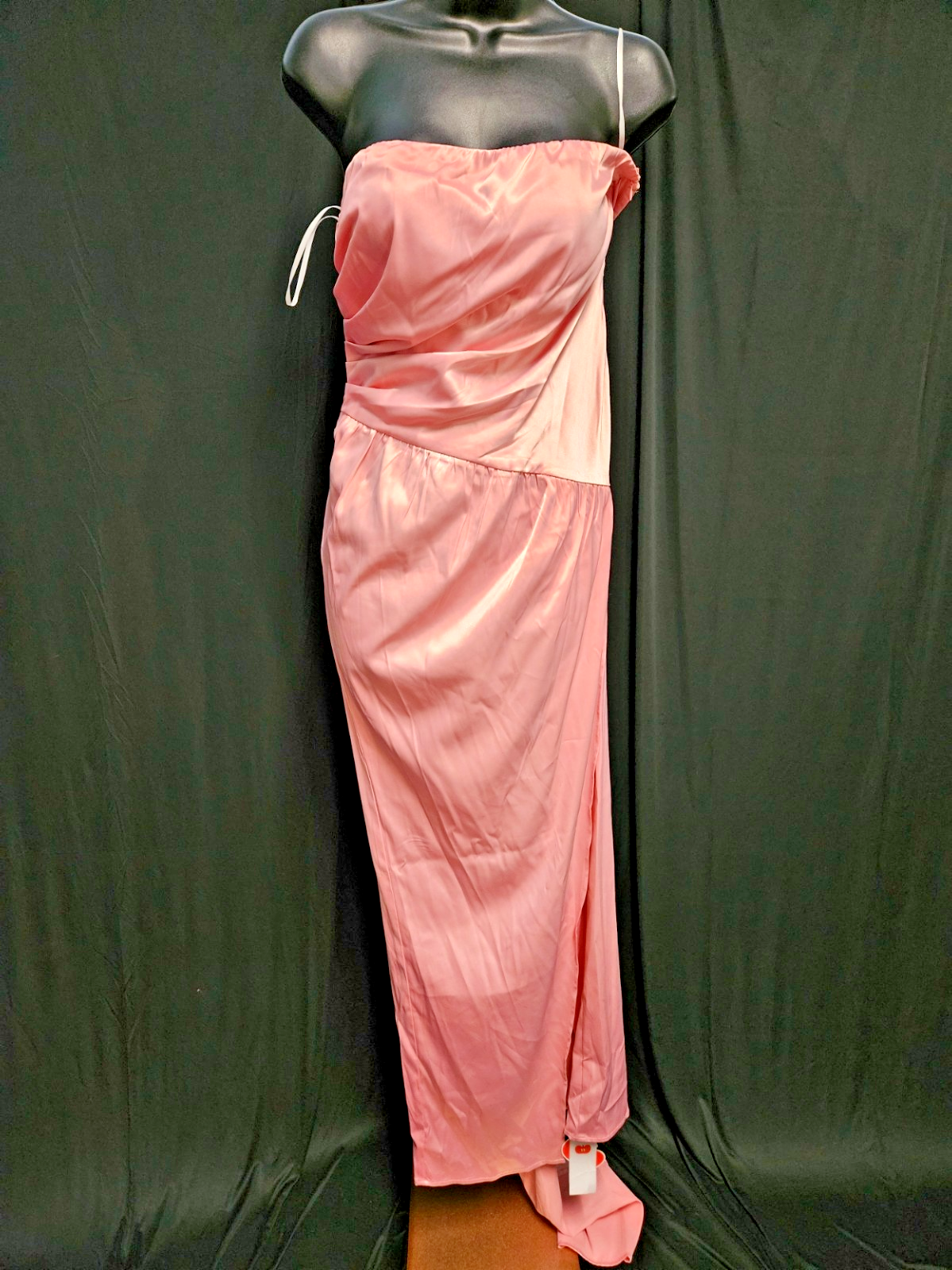 CIDER FORMAL PINK SATIN STRAPLESS GOWN FLOWING BOW SIZE LARGE NWT