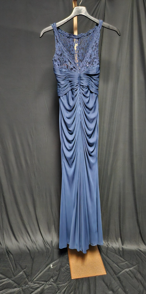 DAVID'S BRIDAL SZ 2 USEDFORMAL GOWN /BRIDESMAIDS/PROM LACE BODICE, RUCHING NAVY