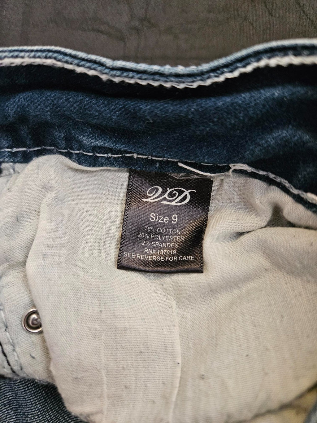 Women's ViVi Diva Skinny Leg Size 9 Jeans
