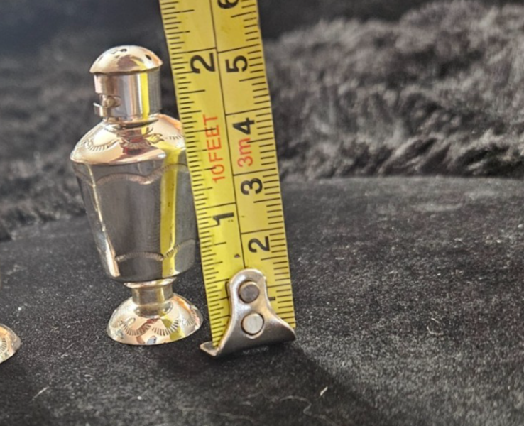 NATIVE AMERICAN NAVAJO MADE STERLING SILVER 2 in SIGNEDSALT & PEPPER SHAKER SET