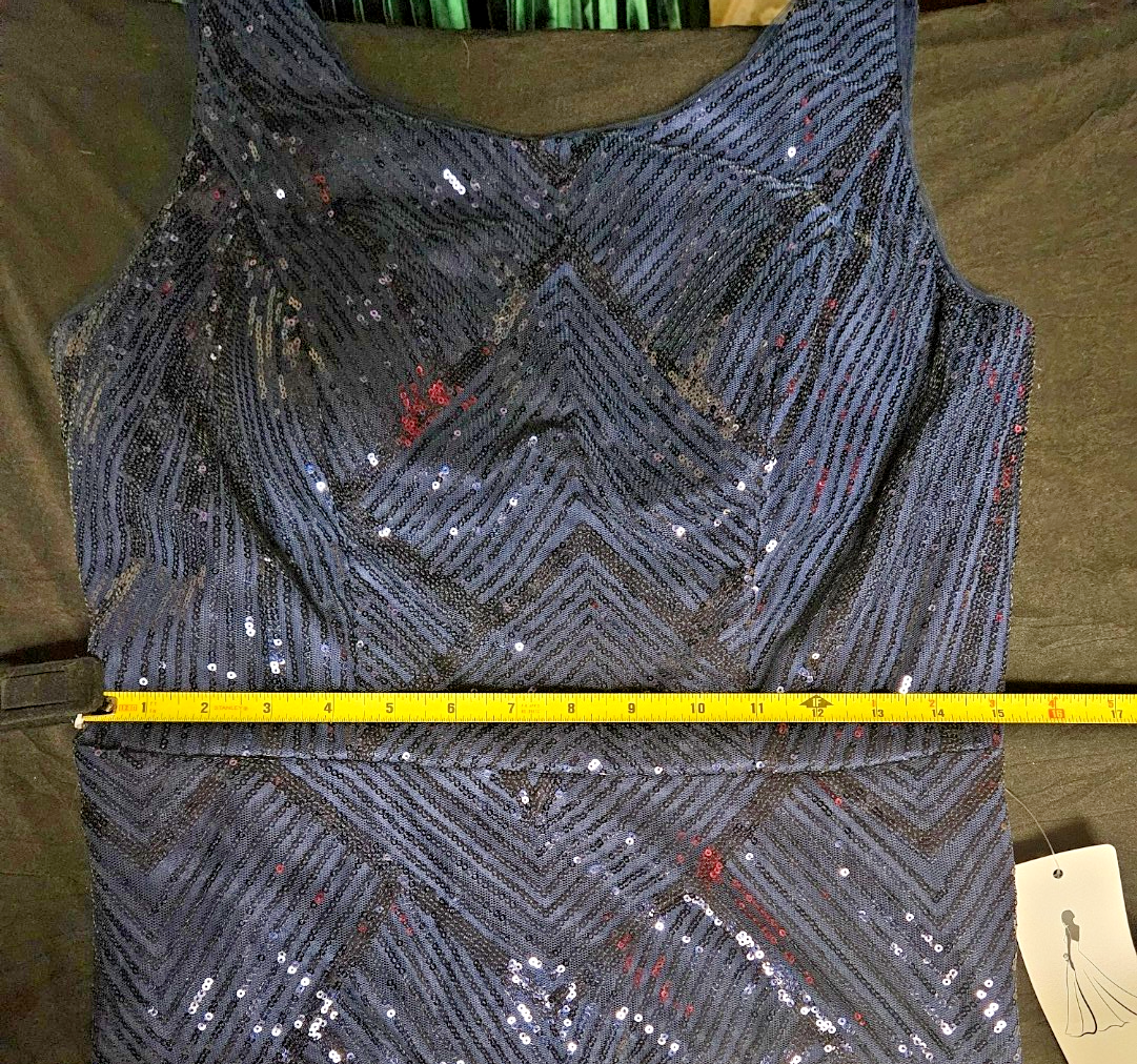 GORGEOUS SIZE 10/12 NAVY SEQUINE SLEEVELESS FLOOR LENGTH GOWN PROM/WEDDING NWT