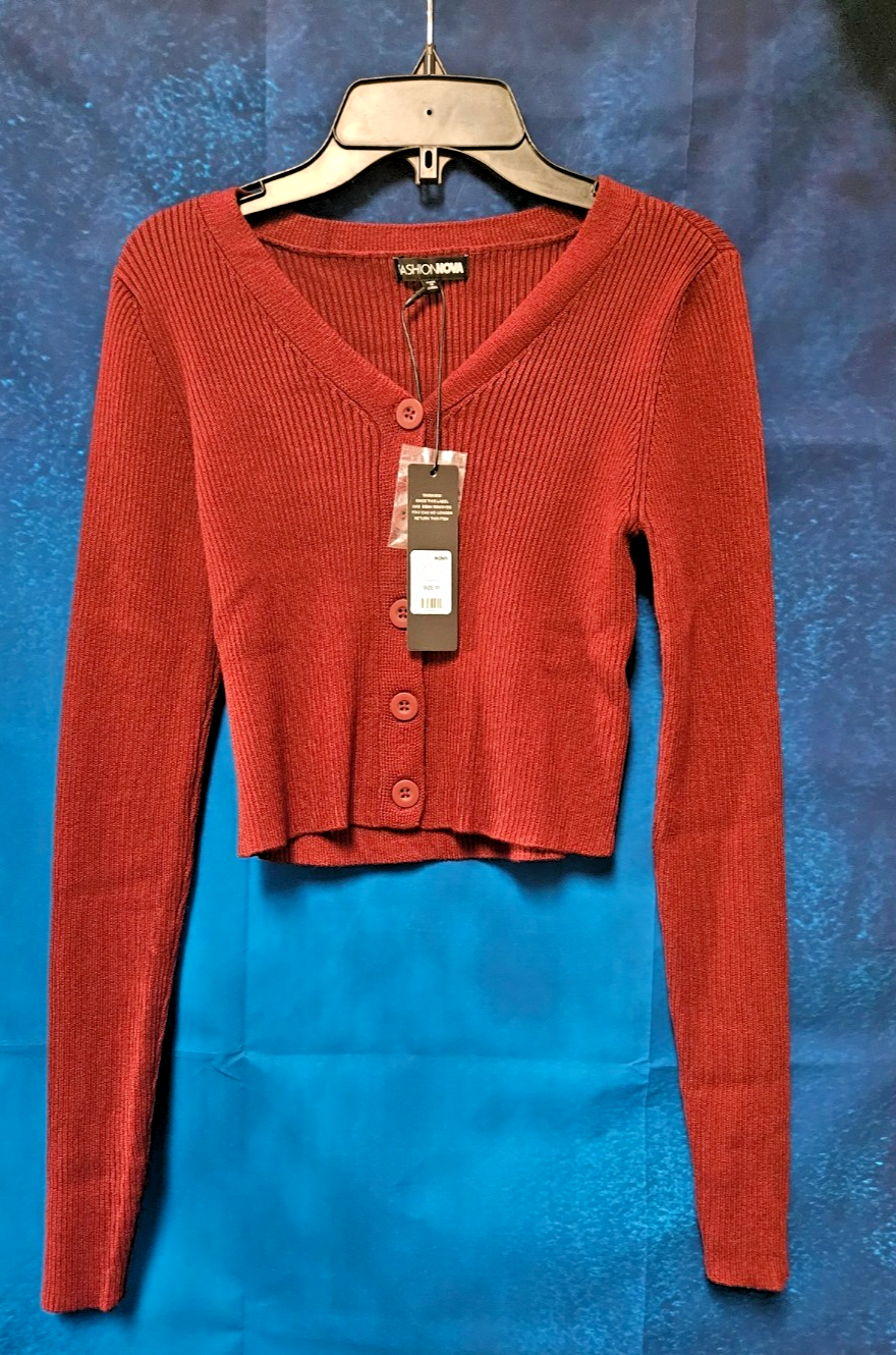 WOMEN'S FASHION NOVA BURGANDY CROPPED CARDIGAN SIZE MEDIUM NWT