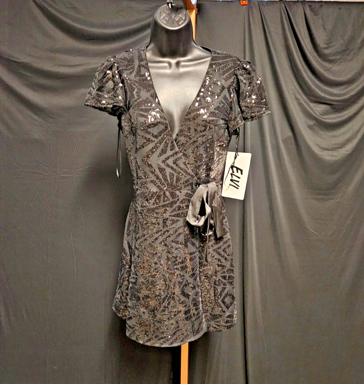 ELVI WOMENS SZ M BLACK SEQUIN WRAP SHORT COCKTAIL /PROM GOWN NWT