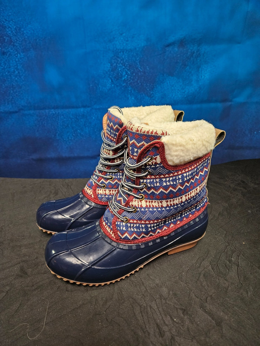 WOMEN'S SIZE 6.5 JUST FAB CROCHET INSULATED DUCK BOOTS