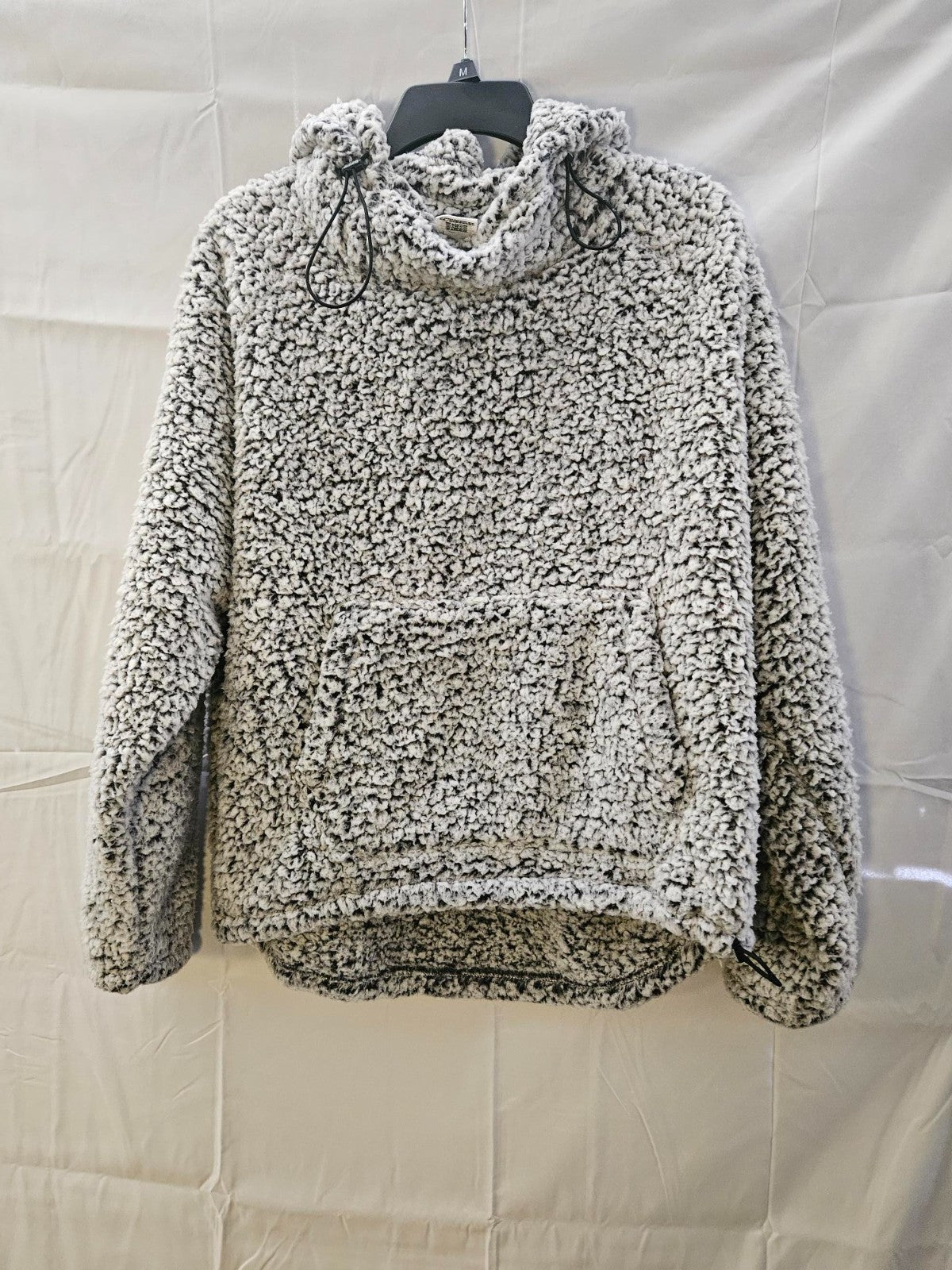 VICTORIAS SECRET MED SHERPA HOODIE PULLOVER JACKET BLACK AND WHITE SNOW/SPECKLE