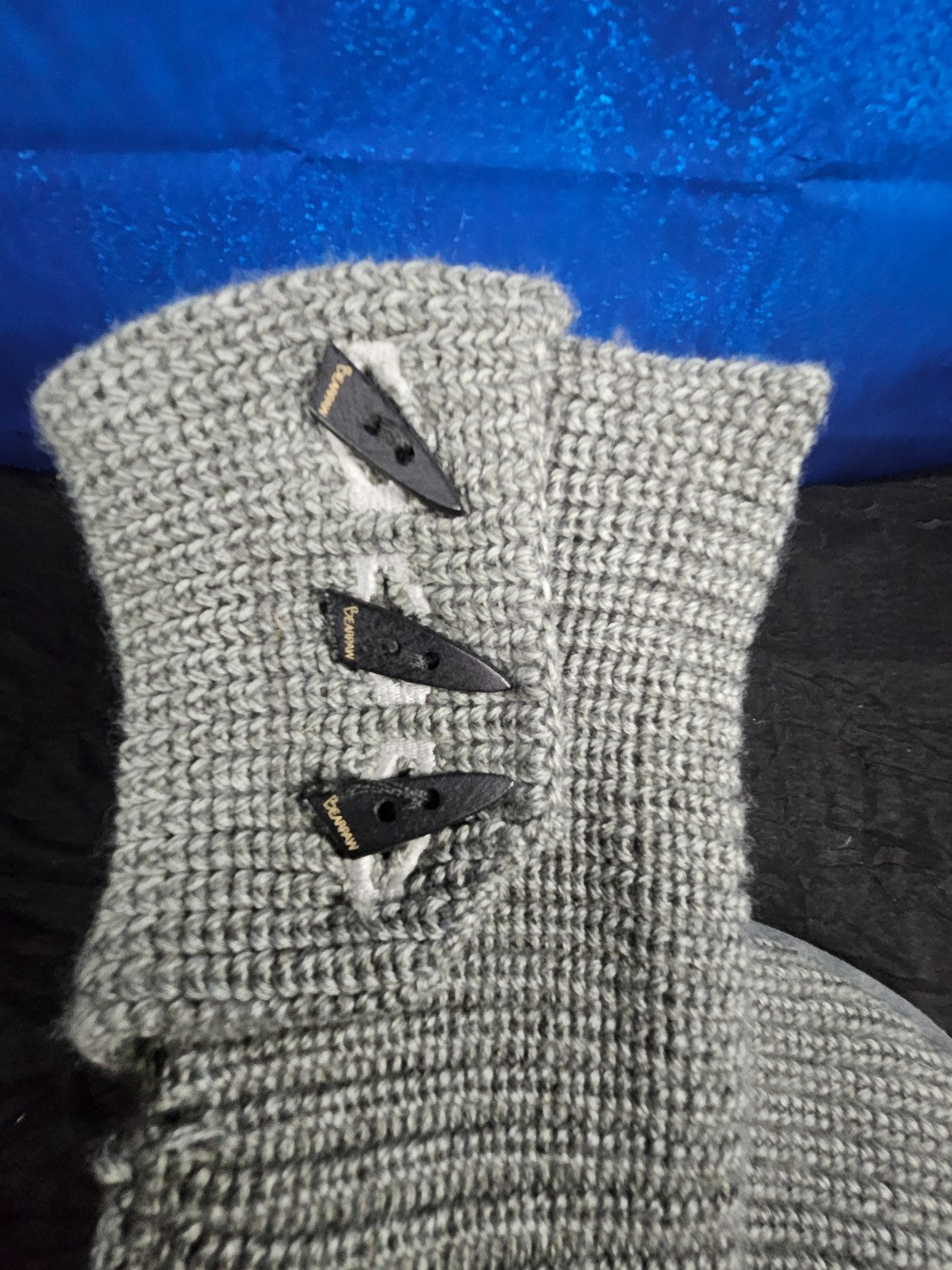 WOMEN'S BEARPAW SIZE 7 TALL KNIT GRAY SHEEPSKIN BOOTS