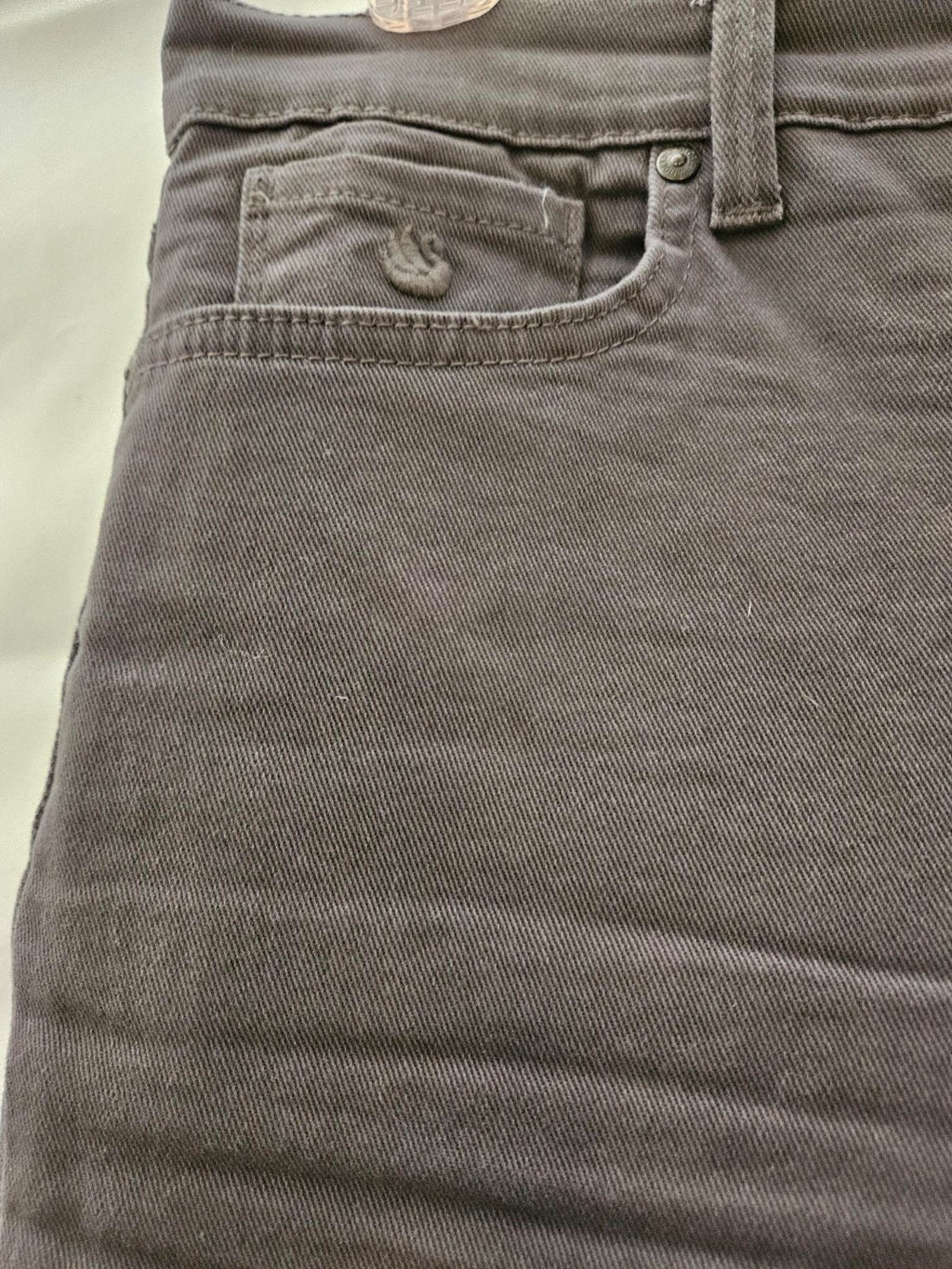 Women's Gloria Vanderbilt Size 8 P  Amanda Jeans Grey