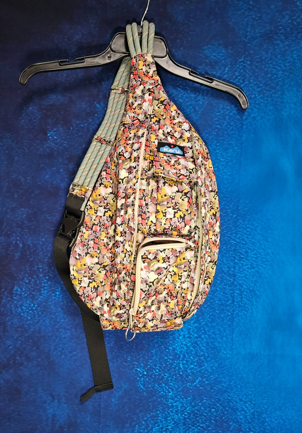 KAVU WILD SPOTS Rope Sling Bag Crossbody Backpack Cotton Canvas Mini Hiking Camp