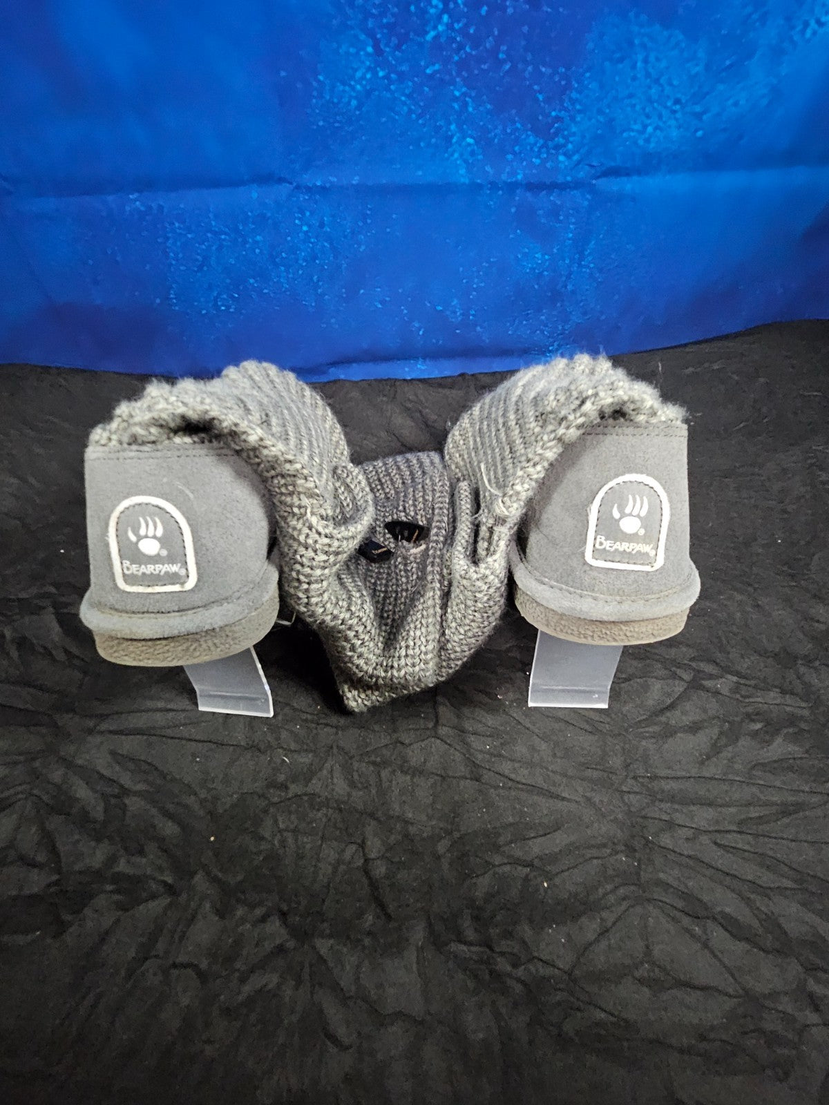 WOMEN'S BEARPAW SIZE 7 TALL KNIT GRAY SHEEPSKIN BOOTS