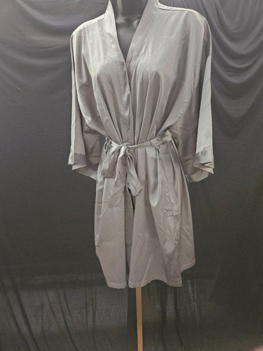 TURQUAZ LG GRAY SATIN/ RHINESTONE MOTHER OF THE GROOM ROBE & BRIDE TRIBE CUP NWT