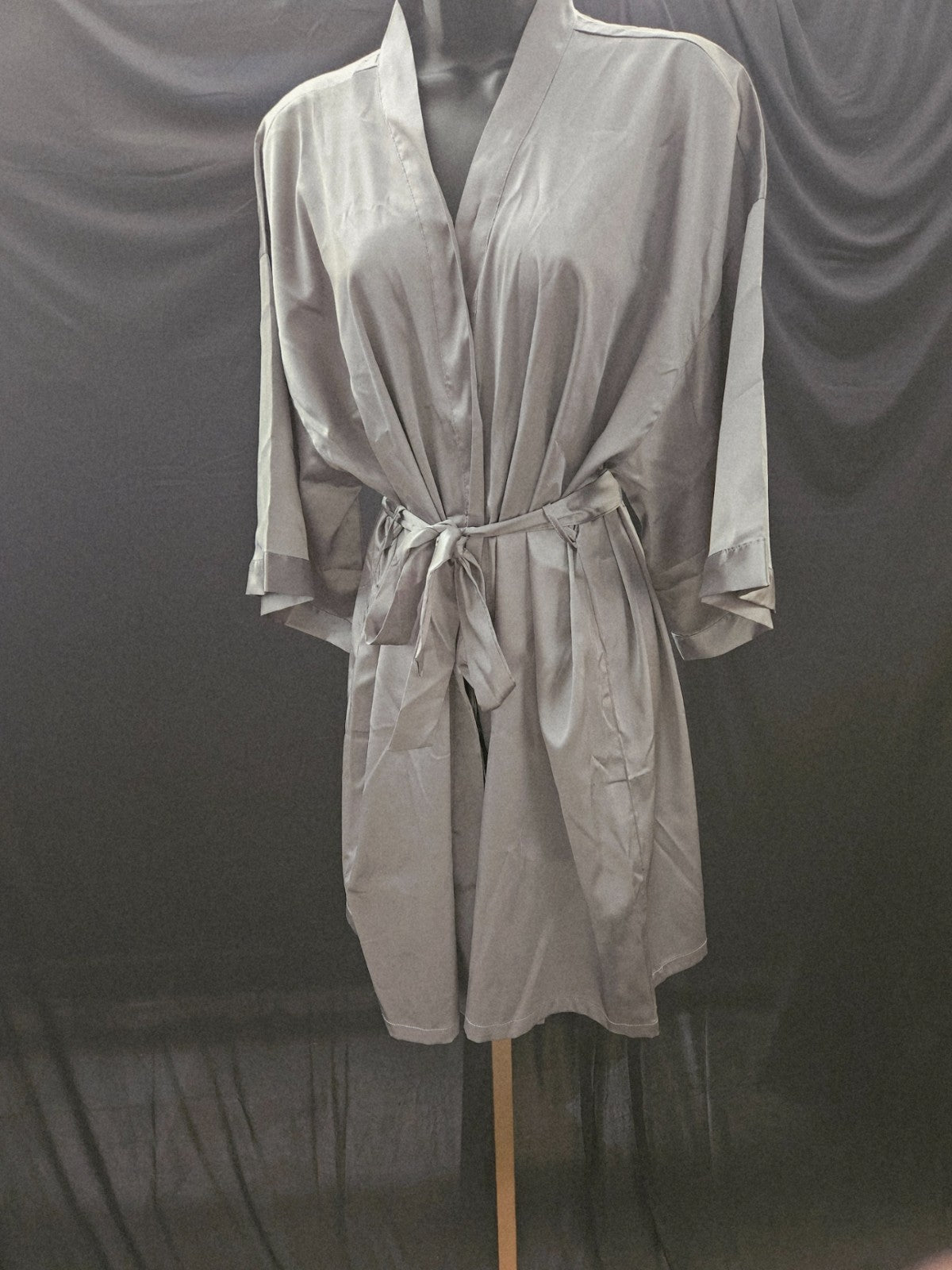 TURQUAZ LG GRAY SATIN/ RHINESTONE MOTHER OF THE GROOM ROBE & BRIDE TRIBE CUP NWT