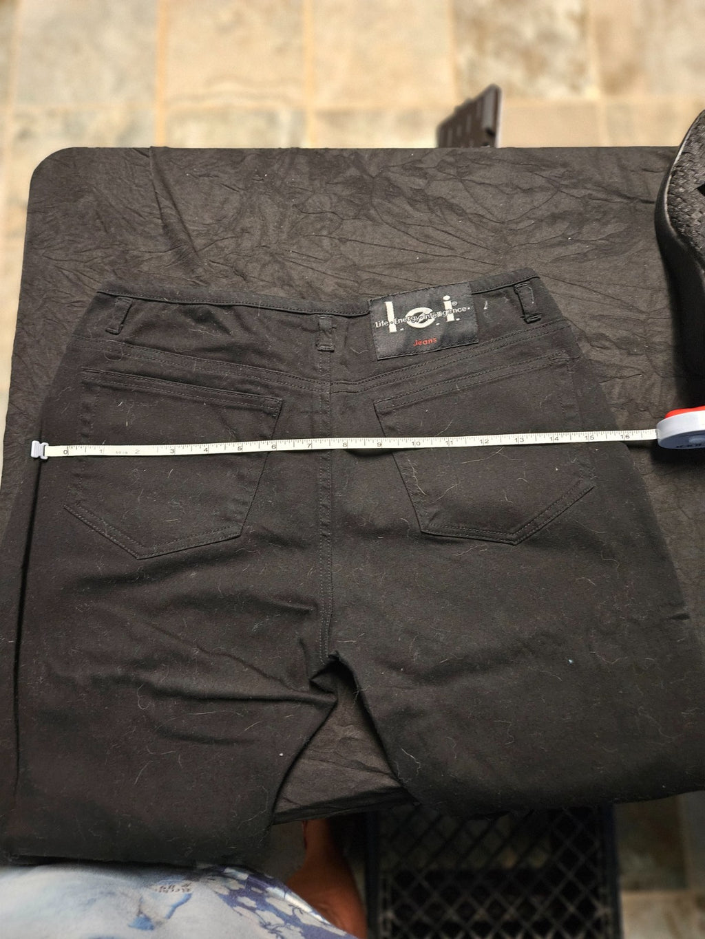 WOMEN'S LEI BLACK SHORT CROPPED JEANS FITS LIKE SIZE 8