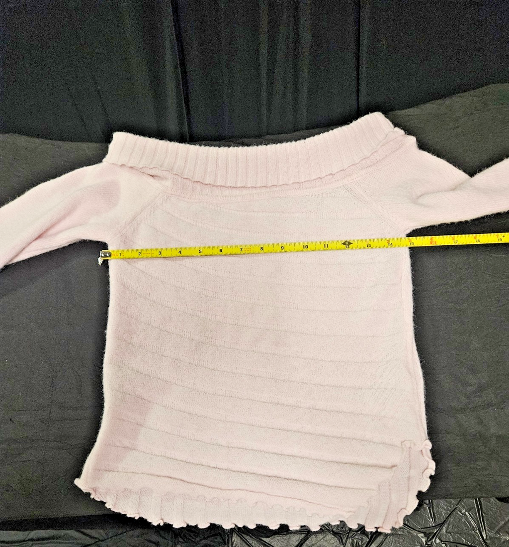 ABSOLUTELY ADORABLE! WOMEN'S SIZE XS EDIKTED PINK OFF THE SHOULDER SWEATER