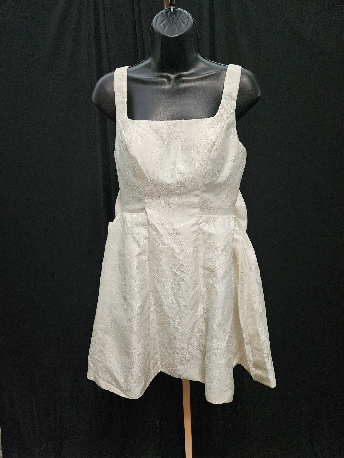 FAERIESTY BEIGE SATIN FIT FLARE SHORT BABY DOLL GOWN BOW SIZE SMALL ZIP & CORSET