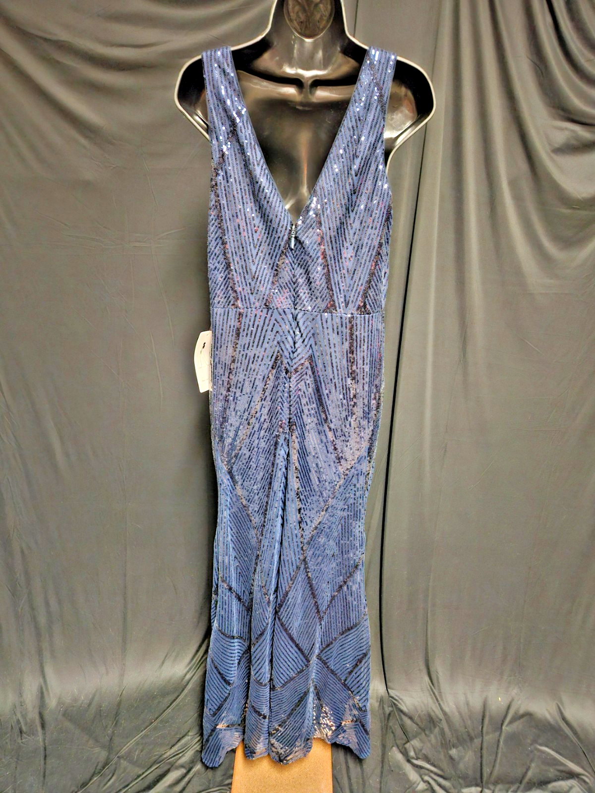 GORGEOUS SIZE 10/12 NAVY SEQUINE SLEEVELESS FLOOR LENGTH GOWN PROM/WEDDING NWT