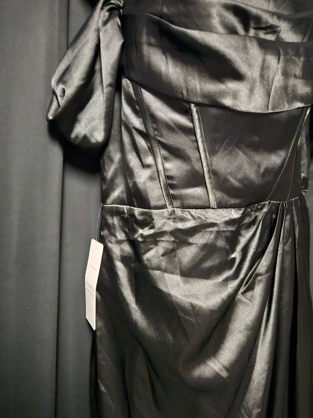 GORGEOUS BLACK SATIN OFF THE SHOULDER EVENING GOWN SIZE 10/12 PROM/FORMAL NWT