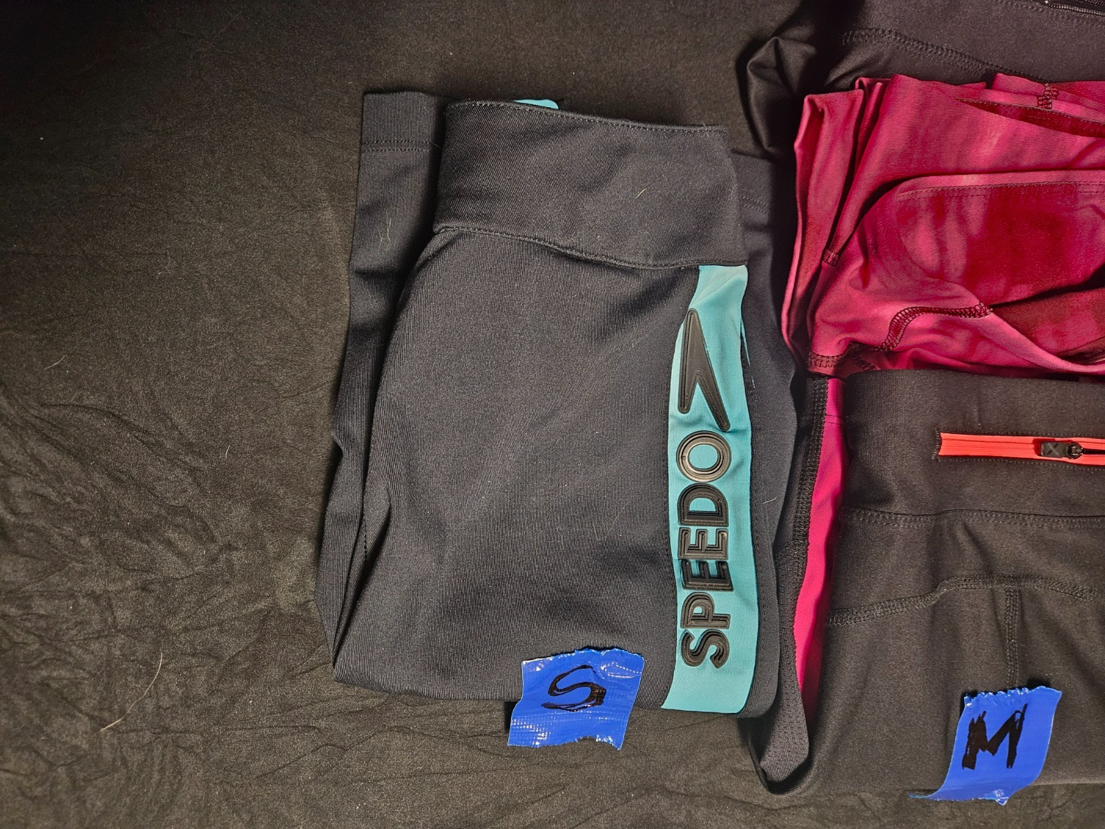 WOMEN'S SIZE S,M,L ACTIVE CAPRI LEGGING BUNDLE