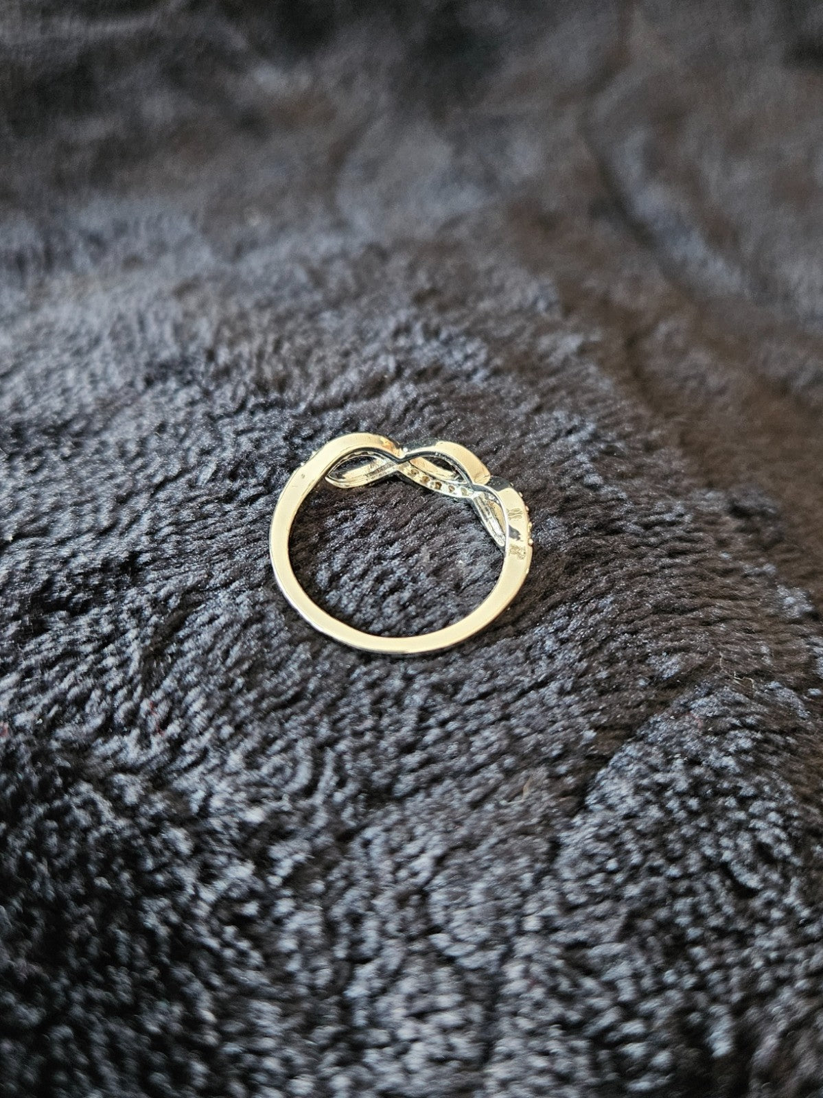 WOMEN'S SIZE 7 PURE SILVER/BRASS CUBIC ZIRCONIA CROSSOVER BAND