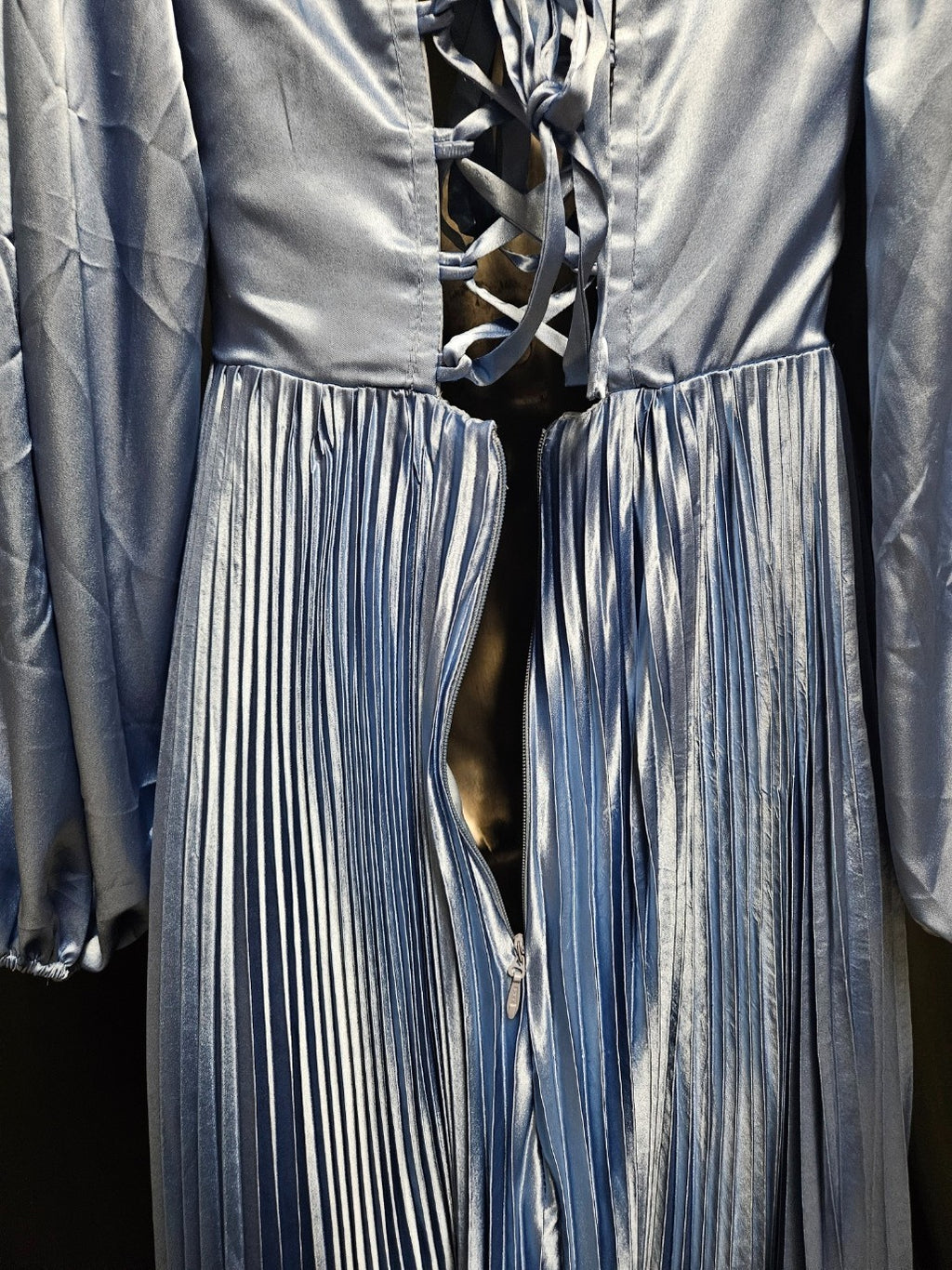 FAERIESTY LONG SLEEVE CORSET/ZIP BACK SIZE SMALL BLUE SATIN PLEATED GOWN NWT