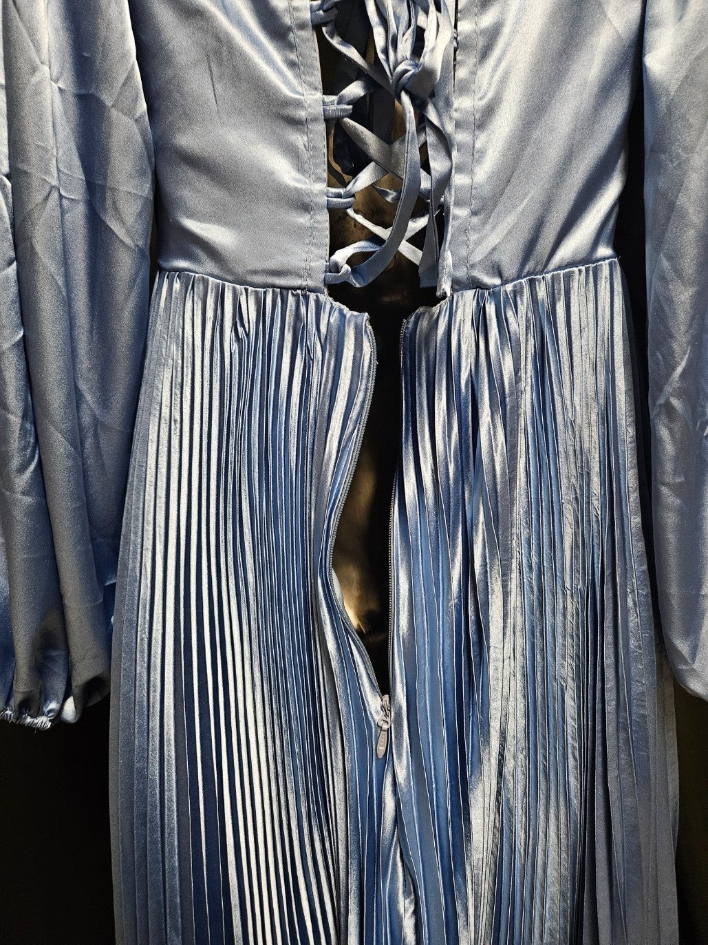 FAERIESTY LONG SLEEVE CORSET/ZIP BACK SIZE SMALL BLUE SATIN PLEATED GOWN NWT