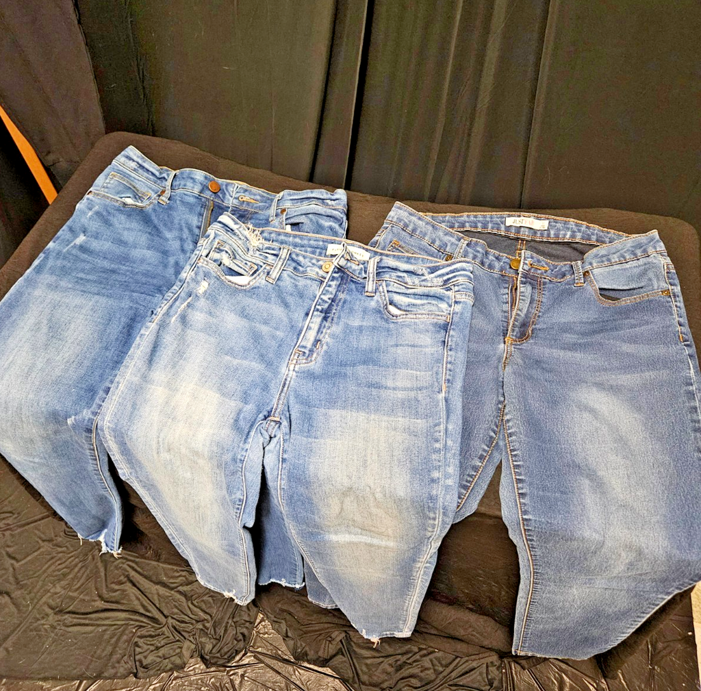 WOMEN'S JEANS BUNDLE FITS SIZES 8 TO 10 FLYING MONKEY, JUST FAB IN GOOD CONDITIO
