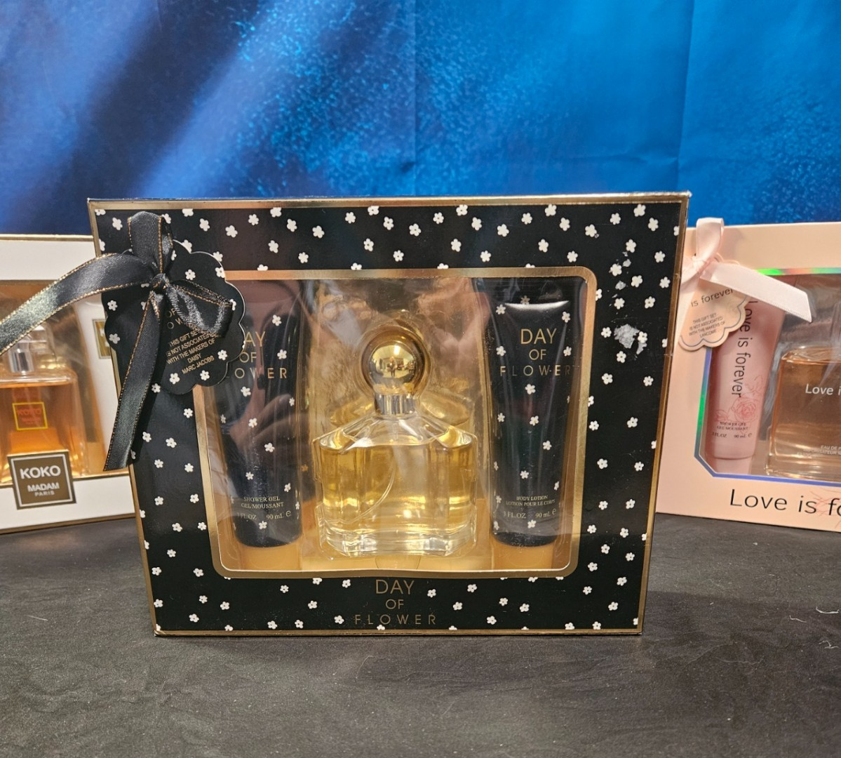 DAY OF FLOWER BODY LOTION, EAU DE PARFUM, SHOWER GEL SET