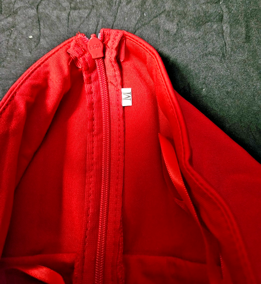 WOMEN'S SIZE MEDIUM RED STRAPLESS JUMPSUIT & BELT NWOT