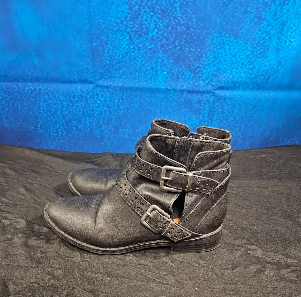 WOMEN'S SIZE 6/6.5 BOOTIE BUNDLE LEATHER ROCKET DOG-BLACK, SHOEDAZZLE-TAN
