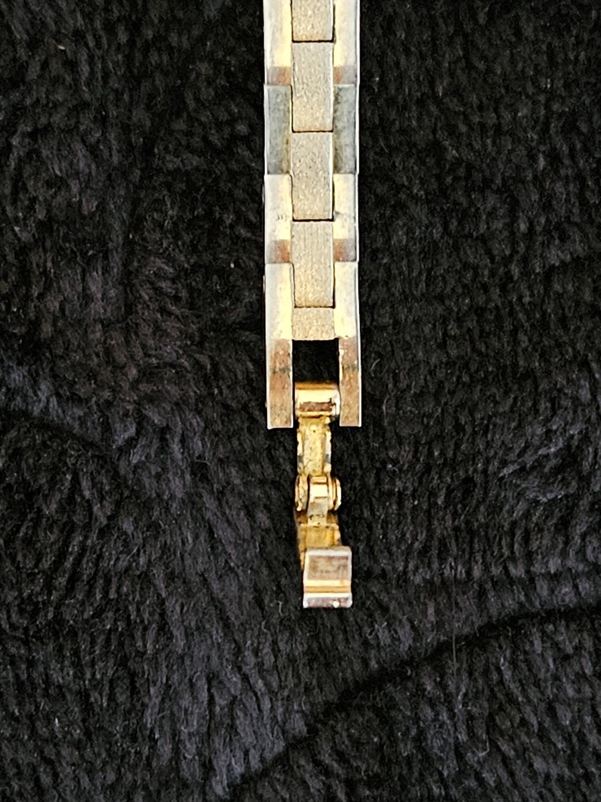 VINTAGE LADIES YELLOW GOLD FILL/ STAINLESS DIAMOND QUARTZ WATCH NEW BATTERY