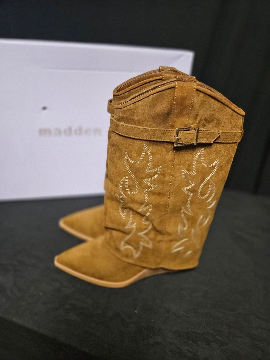 MADDEN GIRL JJOE CHESTNUT FAB WESTERN CUFFED WEDGE BOOTS SIZE 7 NIB SO CUTE!