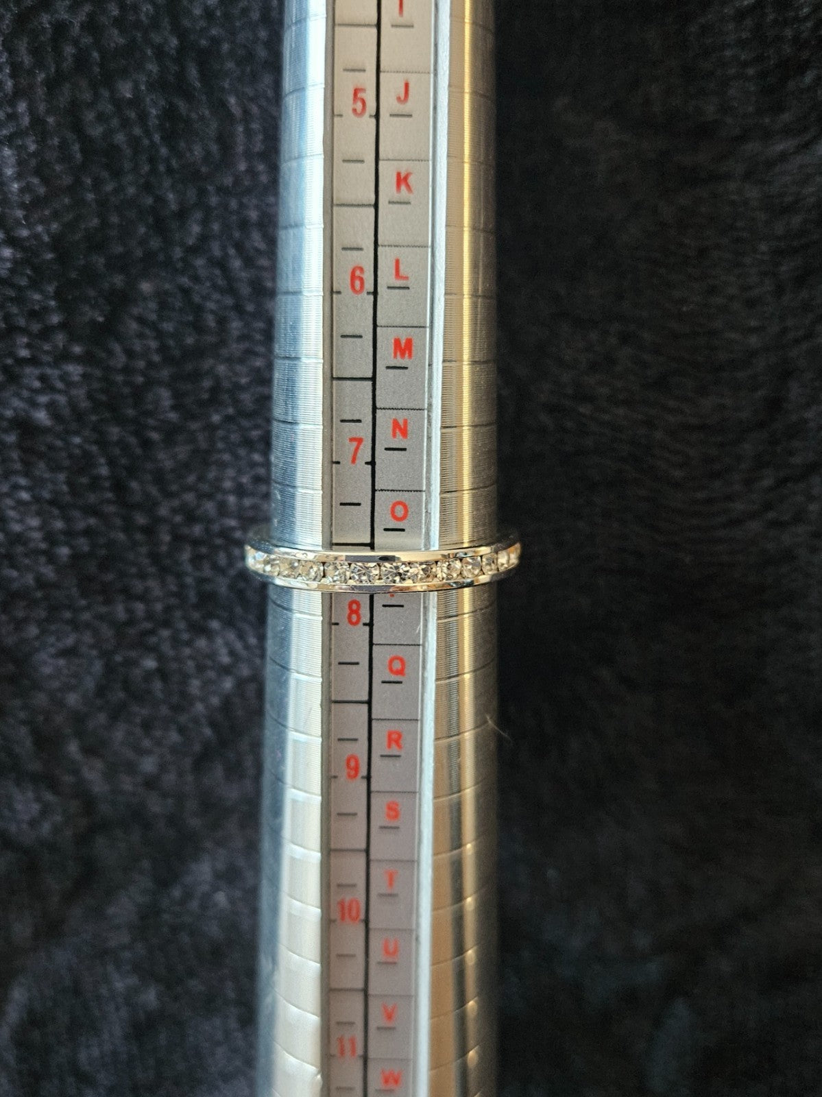 WOMEN'S CRYSTAL PURE SILVER OVER BRASS ETERNITY BAND SIZE 7