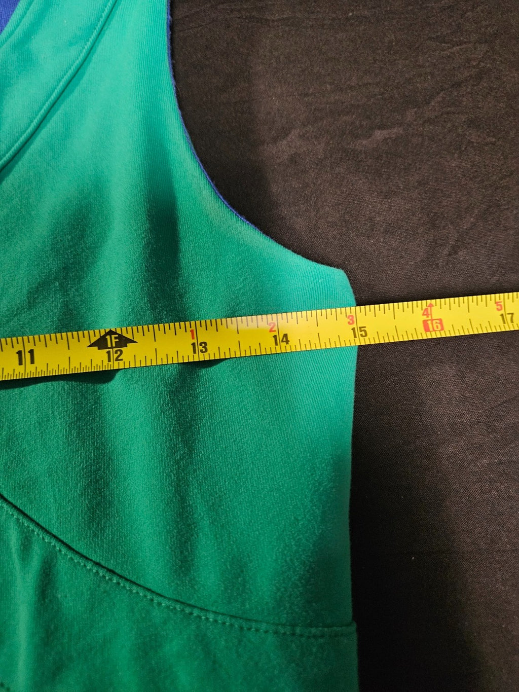 LULULEMON TEAL& BLUE TANK/BRA SLEEVELESS CRISS CROSS TOP SZ 8