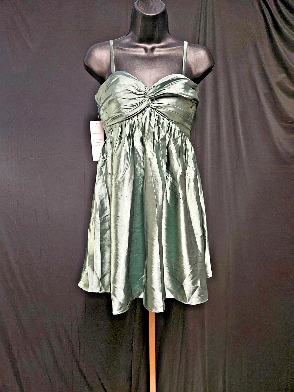 SAGE GREEN SATIN BABYDOLL FORMAL/COCKTAIL/PROM DRESS SIZE 4
