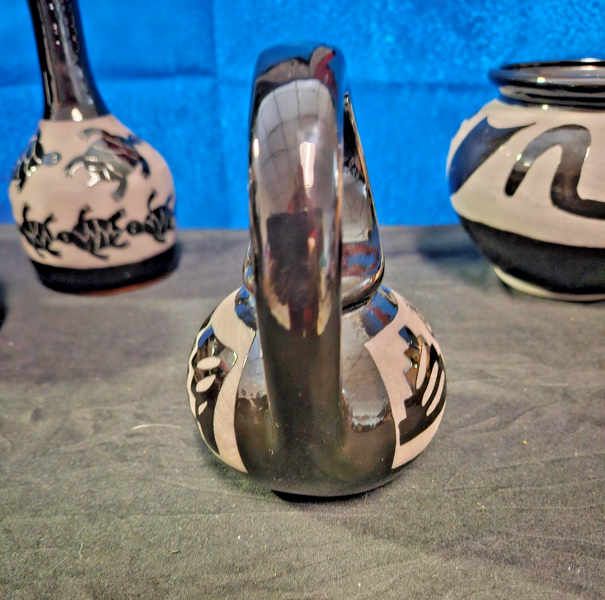 VINTAGE HANDMADE NATIVE AMERICAN SAN JUAN PUEBLO BLACK POTTERY BY MARIA ADELICIA