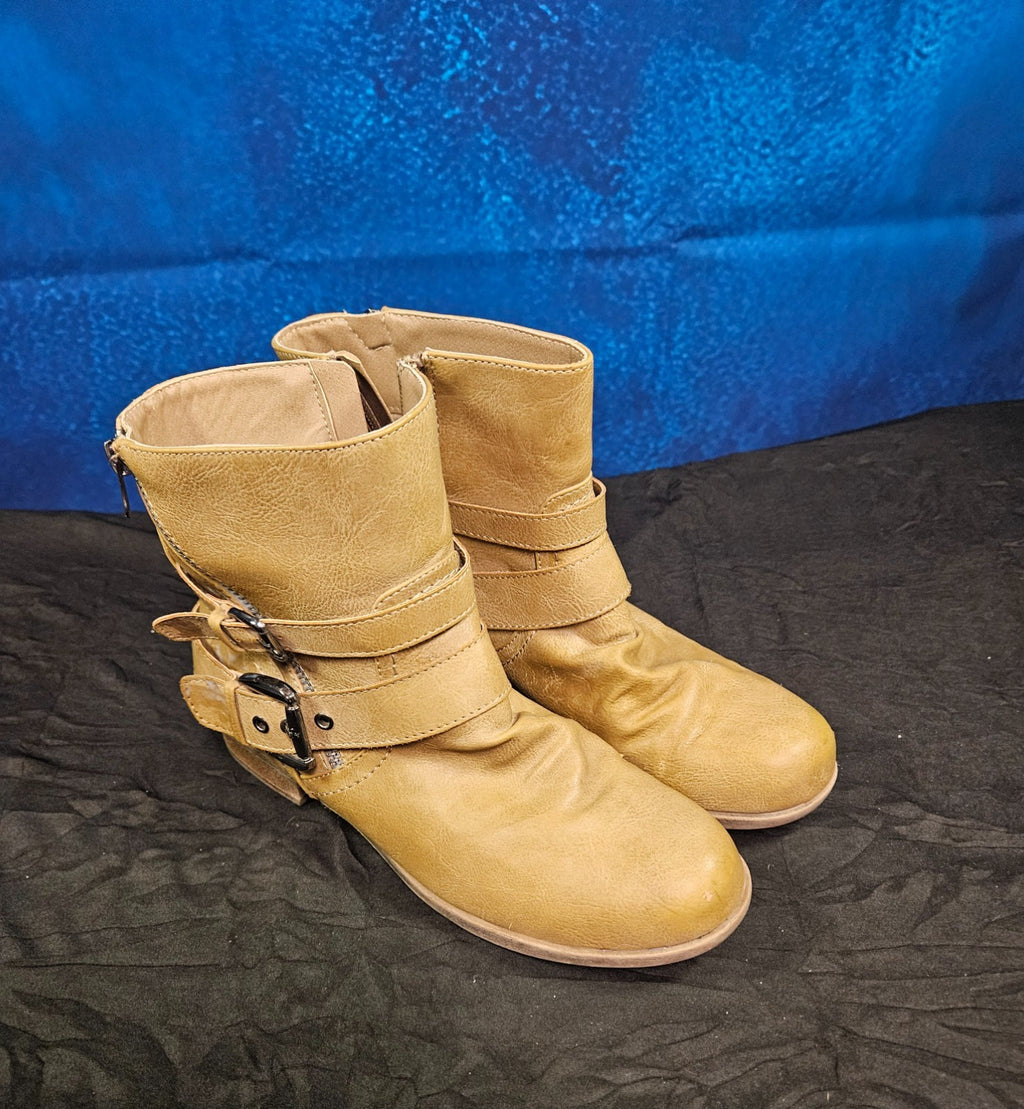 WOMEN'S SIZE 6/6.5 BOOTIE BUNDLE LEATHER ROCKET DOG-BLACK, SHOEDAZZLE-TAN