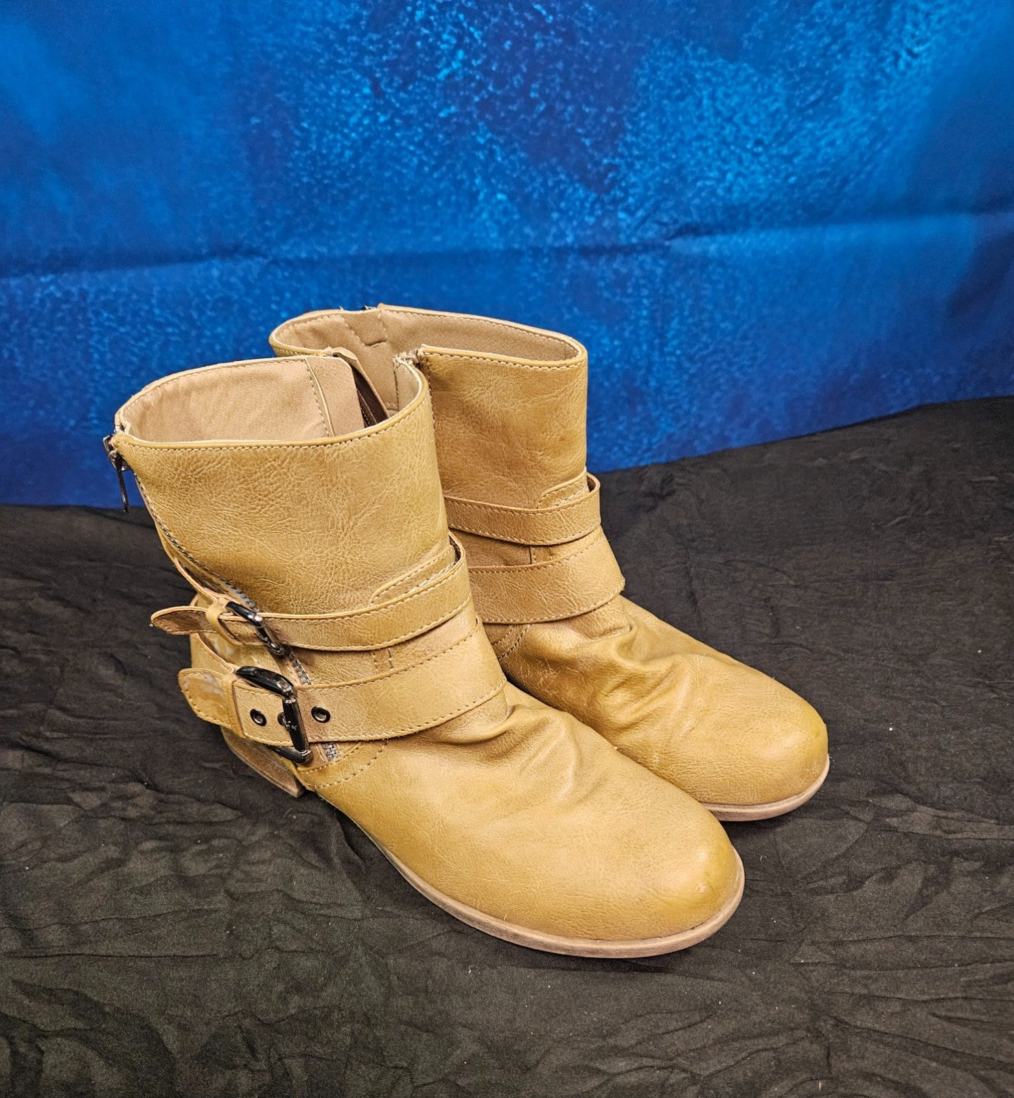 WOMEN'S SIZE 6/6.5 BOOTIE BUNDLE LEATHER ROCKET DOG-BLACK, SHOEDAZZLE-TAN