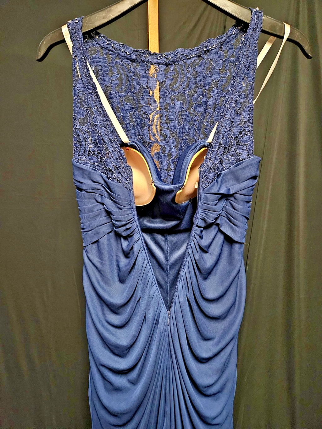 DAVID'S BRIDAL SZ 2 USEDFORMAL GOWN /BRIDESMAIDS/PROM LACE BODICE, RUCHING NAVY