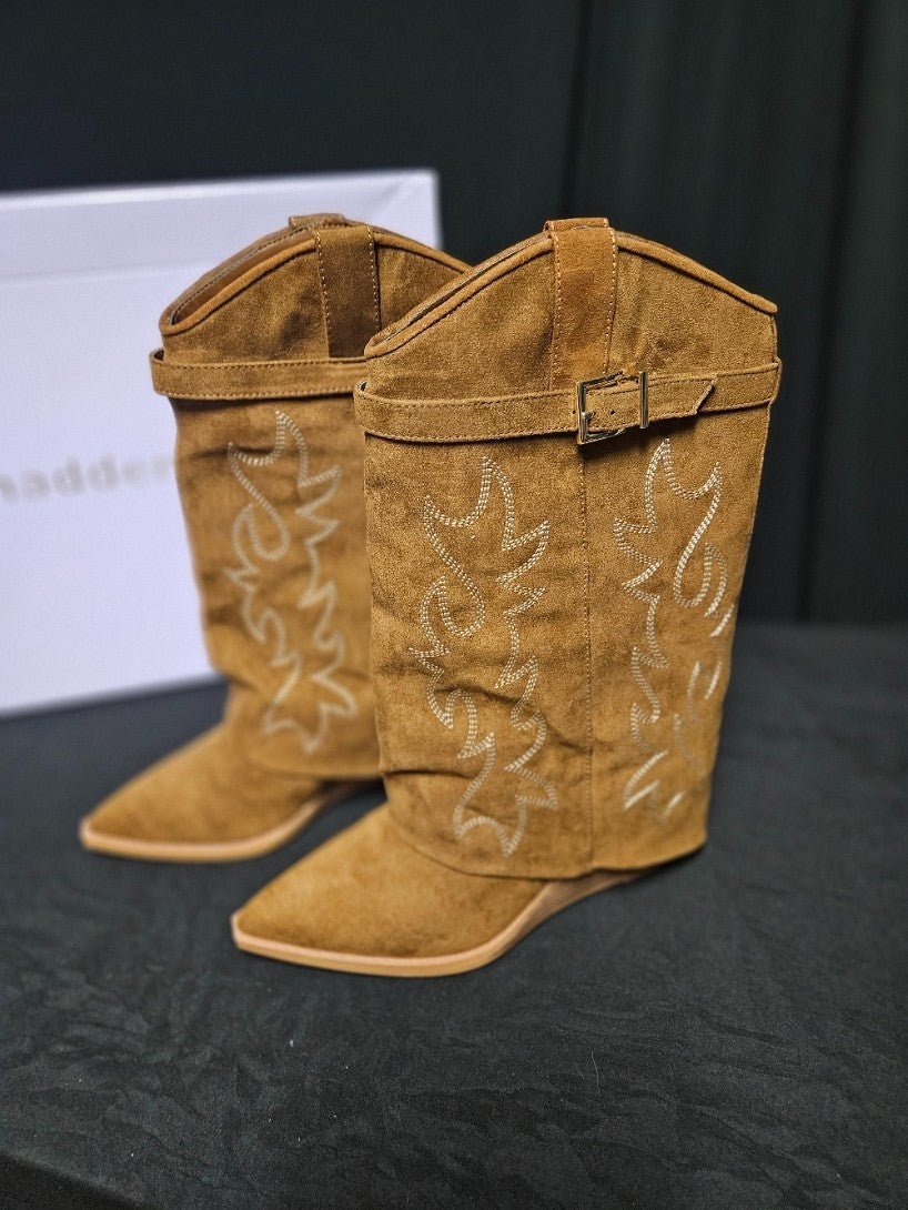 MADDEN GIRL JJOE CHESTNUT FAB WESTERN CUFFED WEDGE BOOTS SIZE 7 NIB SO CUTE!